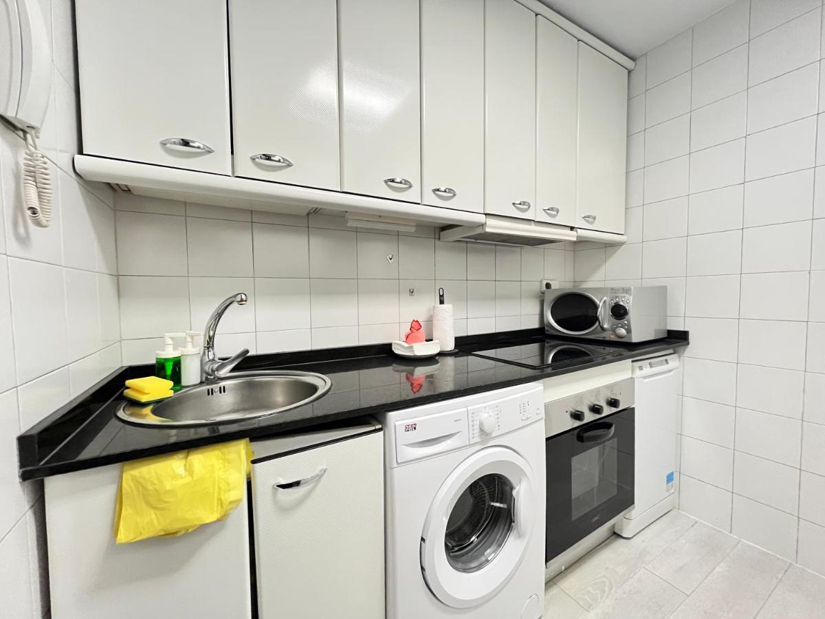 Exclusivo Maria De Molina Temporal Appartement Madrid Buitenkant foto