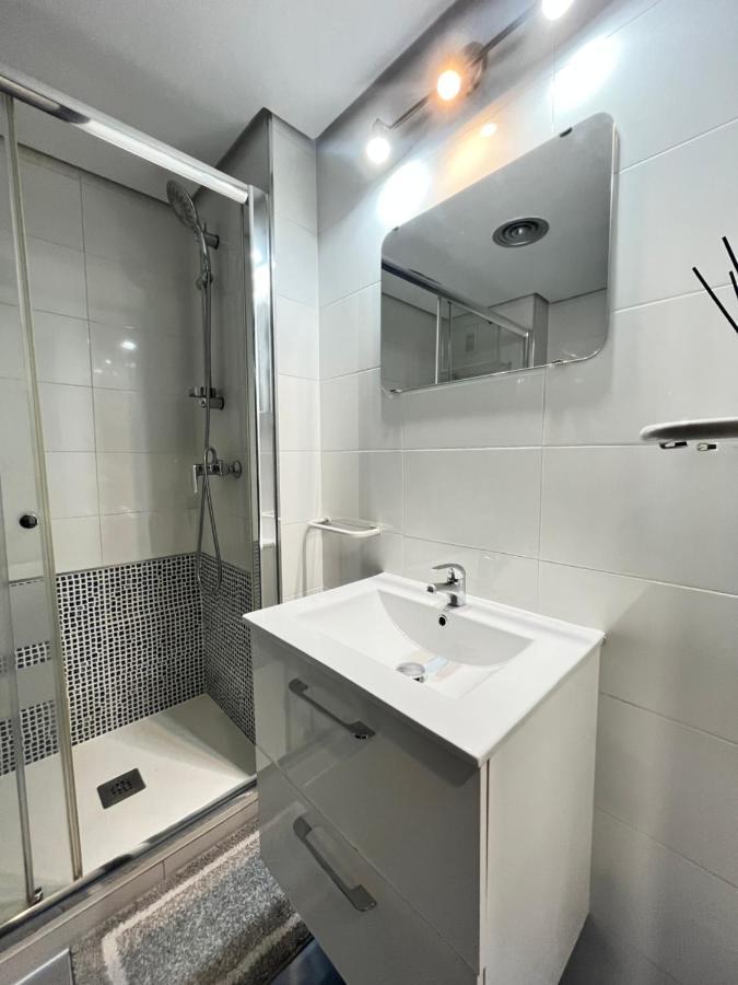 Exclusivo Maria De Molina Temporal Appartement Madrid Buitenkant foto