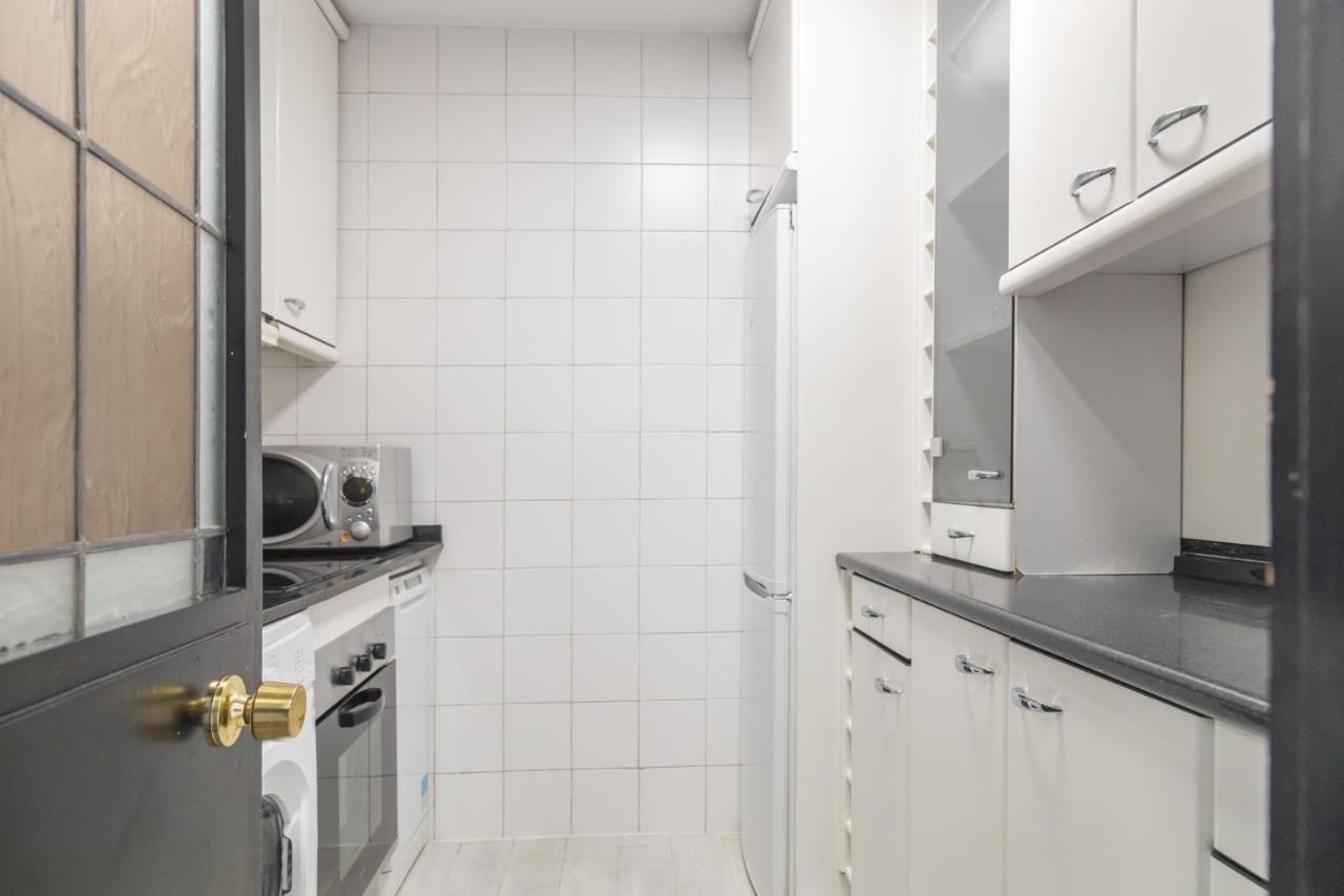 Exclusivo Maria De Molina Temporal Appartement Madrid Buitenkant foto