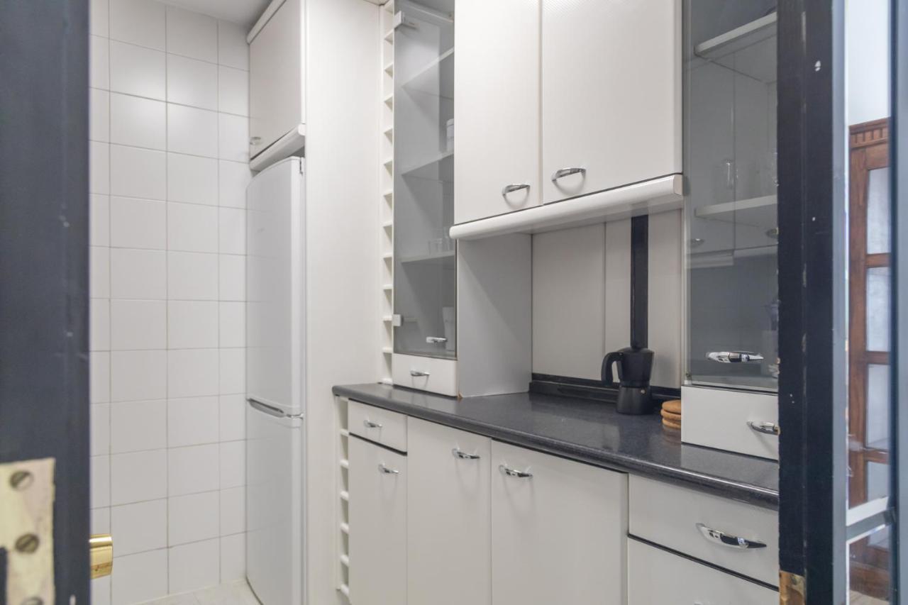Exclusivo Maria De Molina Temporal Appartement Madrid Buitenkant foto