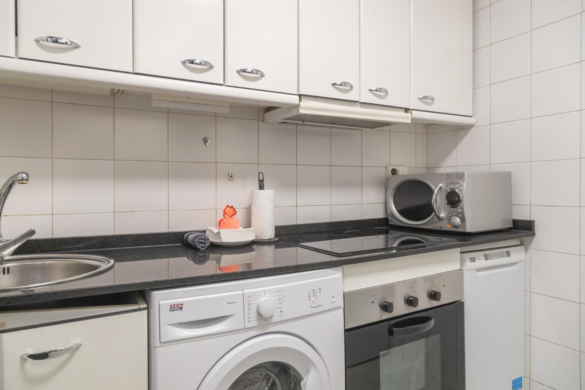 Exclusivo Maria De Molina Temporal Appartement Madrid Buitenkant foto